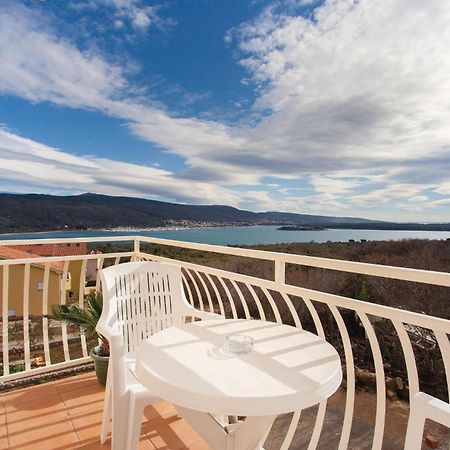 Stunning Apartment In Kornic With House Sea View ภายนอก รูปภาพ