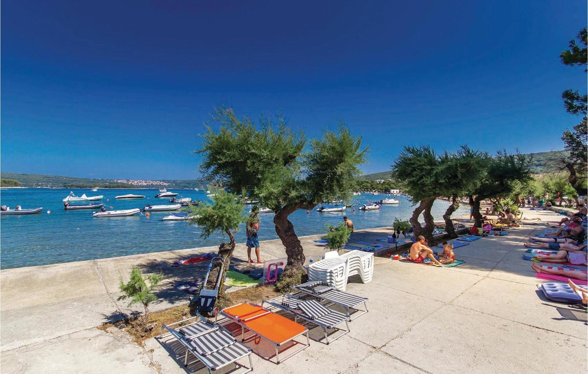 Stunning Apartment In Kornic With House Sea View ภายนอก รูปภาพ